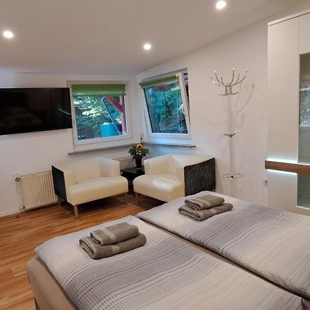 Bungalow An Der Tanne Mit Ueberdachter Terrasse Dusseldorf Ngoại thất bức ảnh