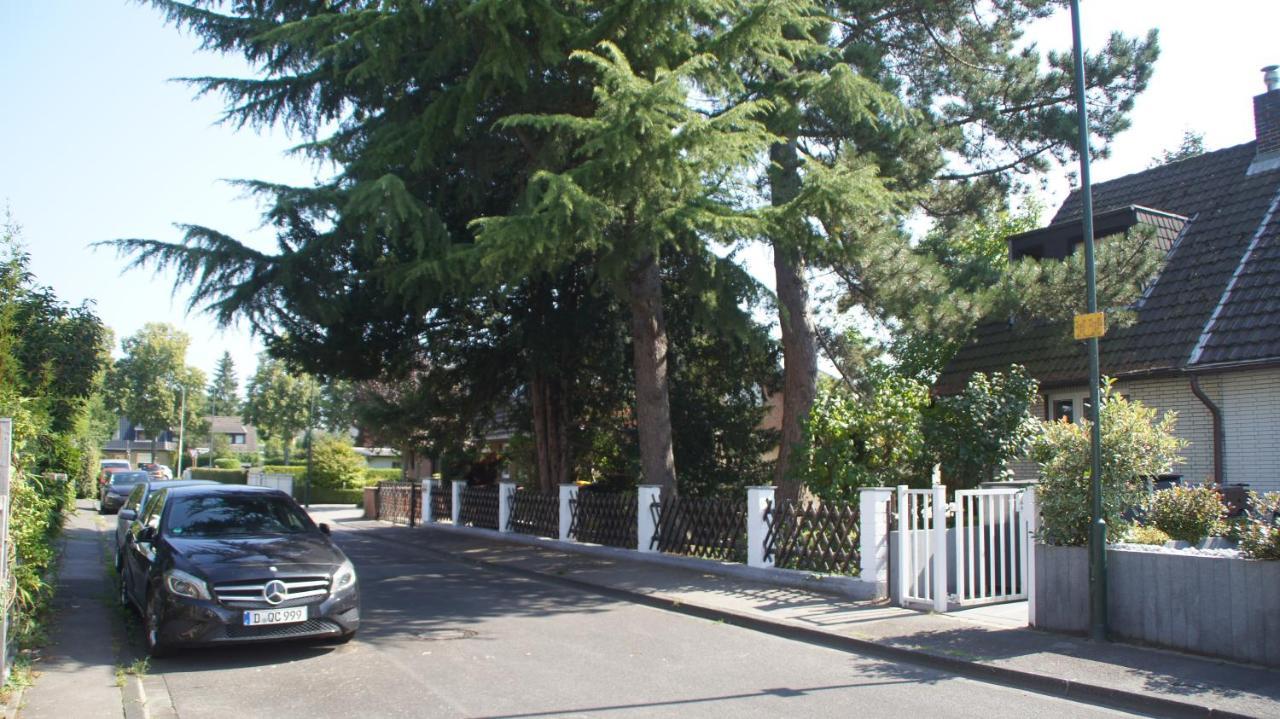 Bungalow An Der Tanne Mit Ueberdachter Terrasse Dusseldorf Ngoại thất bức ảnh